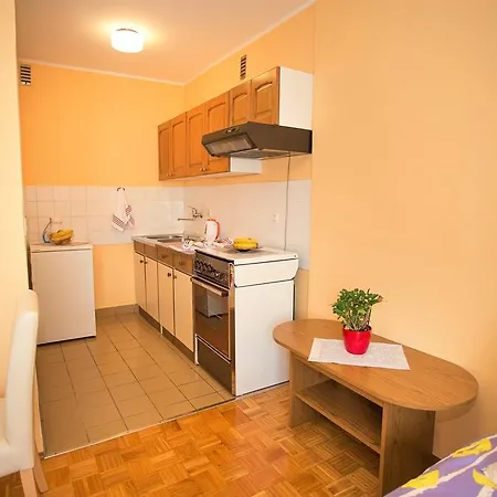 Studio In Porec/Istrien 9927 *