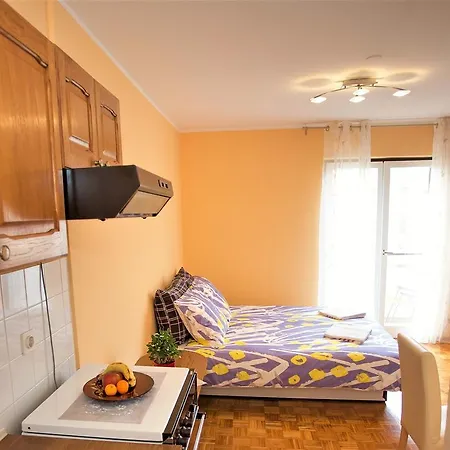 Apartamento Studio In Porec/Istrien 9927 *